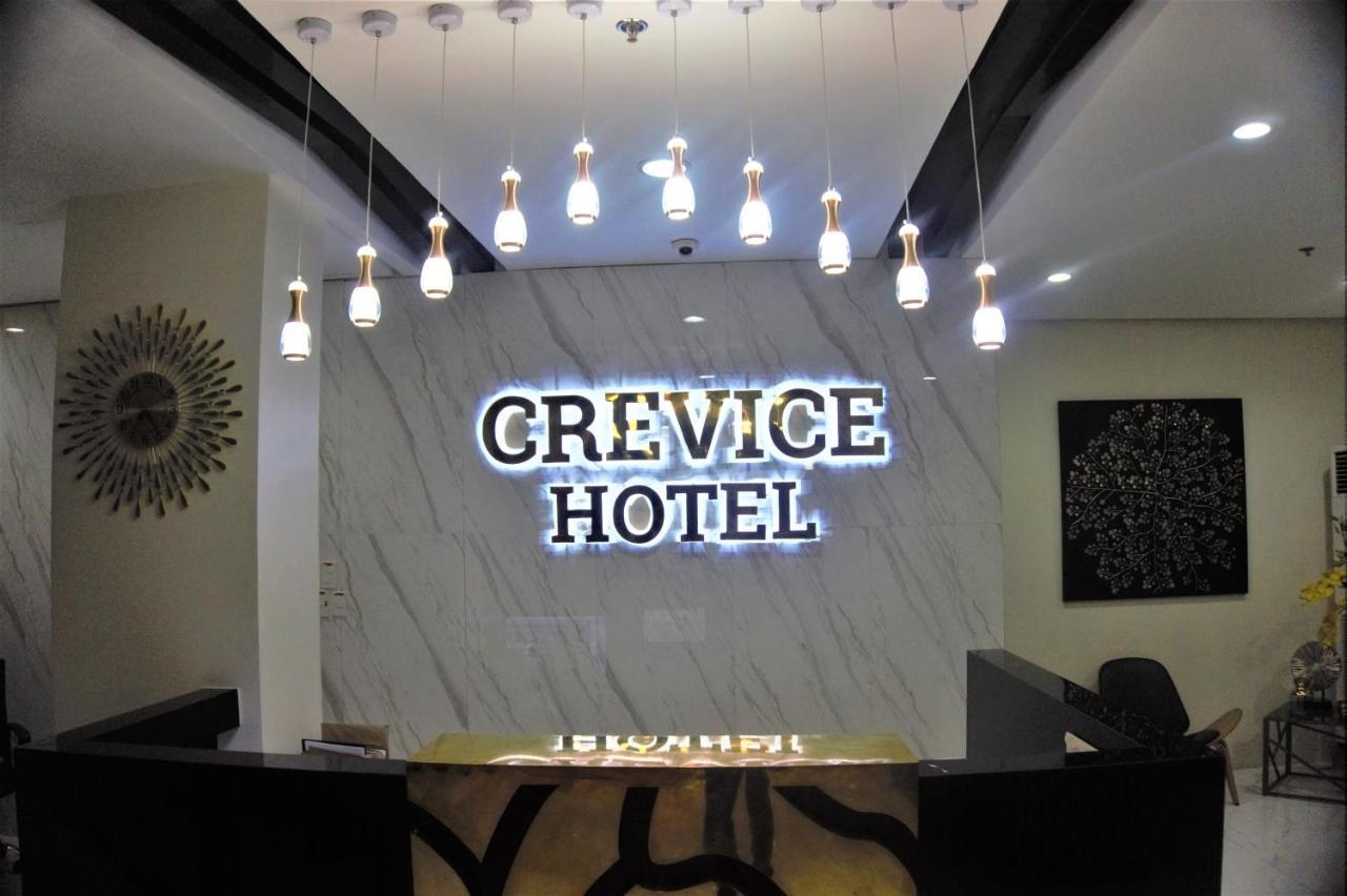 Crevice Hotel Davao Exterior foto